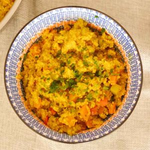 quinoa con verduras al curry